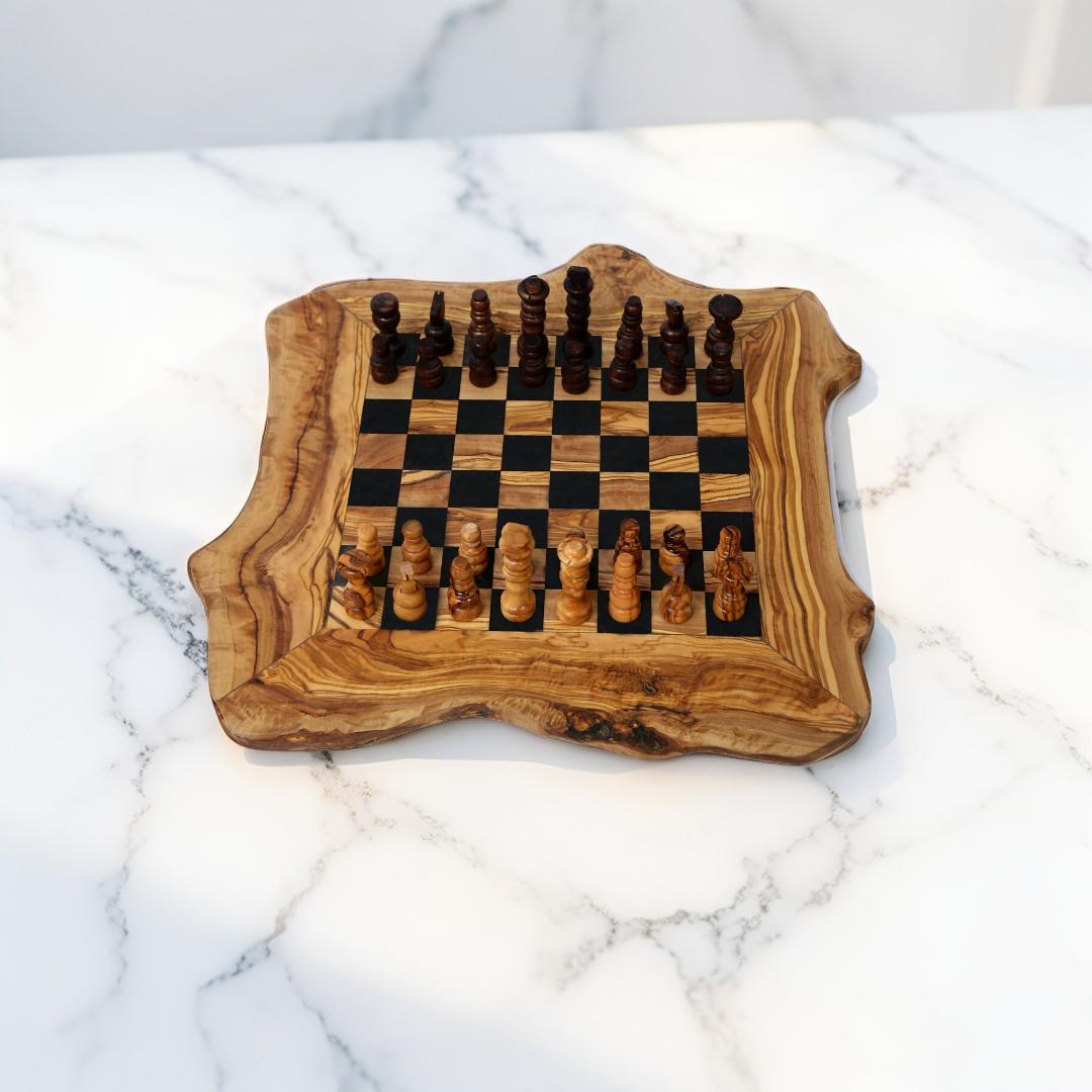 Handcrafted Olive Wood Chess Board XXL - Unique Game Accessory with 32 Pieces - Elegant Home Decor