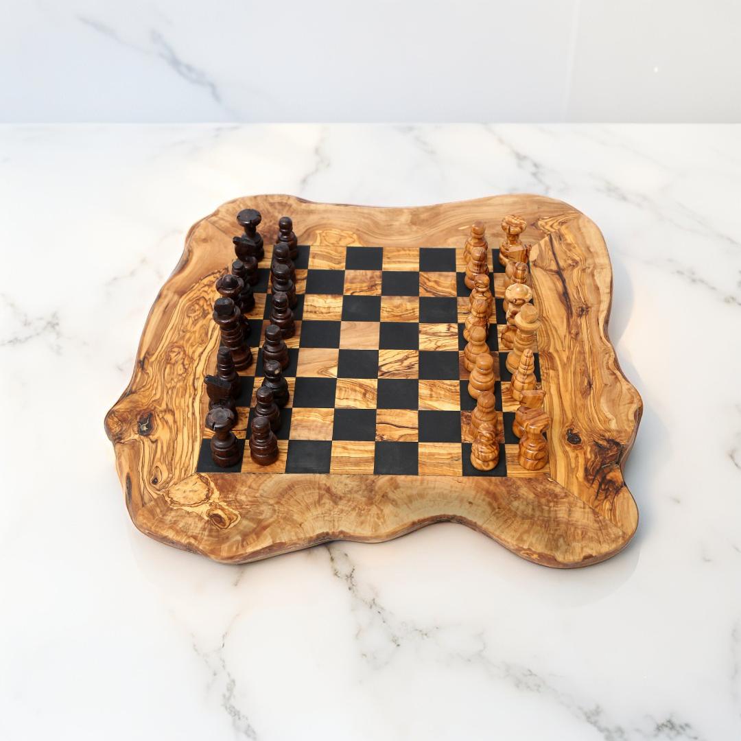 Handcrafted Olive Wood Chess Board XXL - Unique Game Accessory with 32 Pieces - Elegant Home Decor